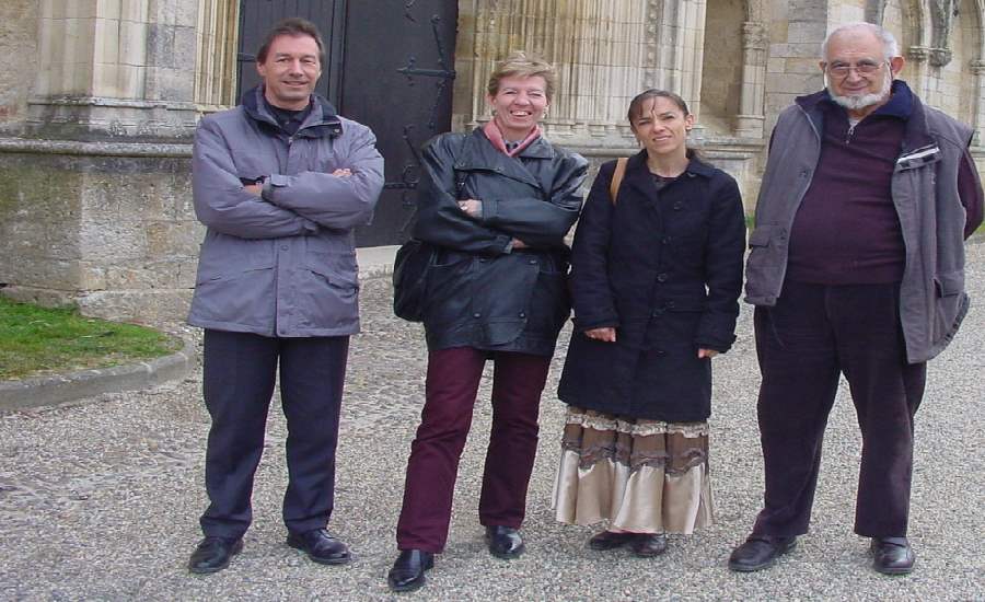 C105 photo signatureK.jpg